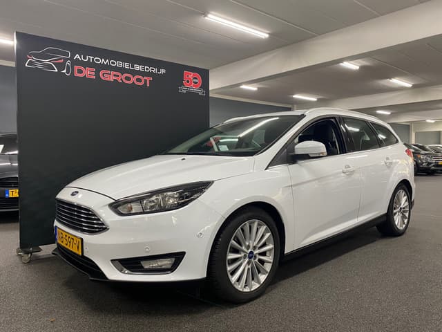 Ford Focus Wagon 1.5 Titanium/ NL-auto/ Trekhaak El. wegklapbaar/ Apple carplay/ Android