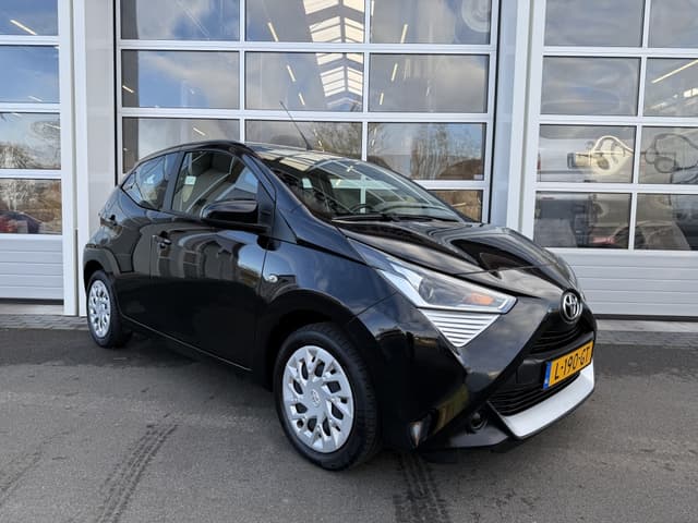 Toyota Aygo 1.0 VVT-i x-play
