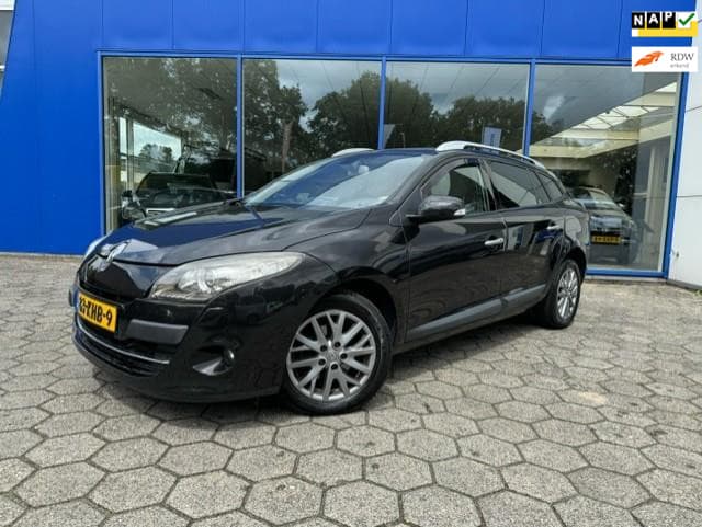 Renault Mégane Estate 2.0 Privilége Automaat - Schuif/kant.dak - Navi - Trekhaak