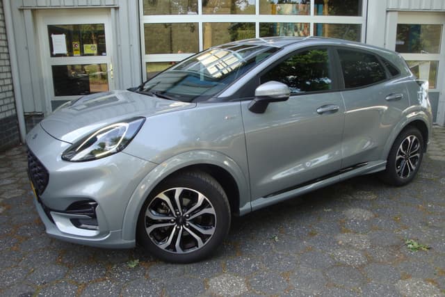 Ford Puma 1.0 EcoBoost Hybrid ST-Line X