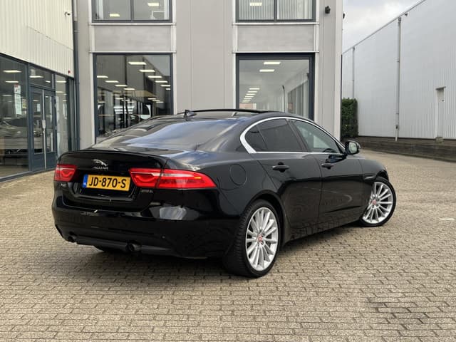 Jaguar XE 2.0 Portfolio | Navi/Camera/Leder/Head-Up/Pano-Dak/19"/DAB-Tuner