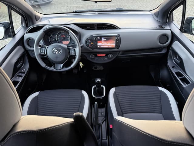 Toyota Yaris 1.0 VVT-i Trend|Cruise control|Airco|