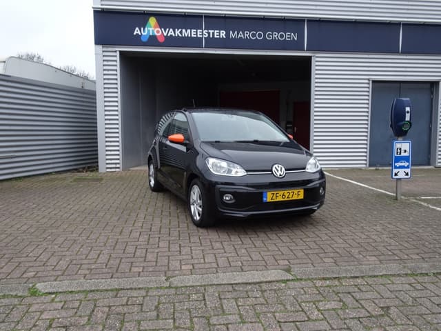 Volkswagen up! 1.0 BMT move up!
