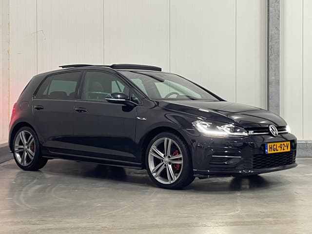 Volkswagen Golf 1.5 TSI Highline 3x R-line! Pano! LED!