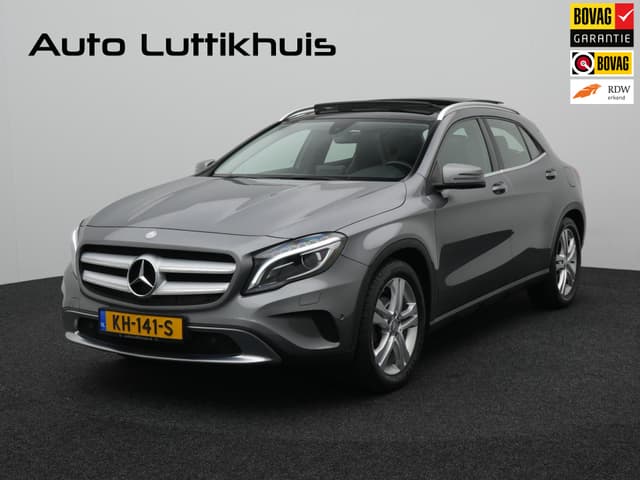 Mercedes-Benz GLA 180 Prestige Pano