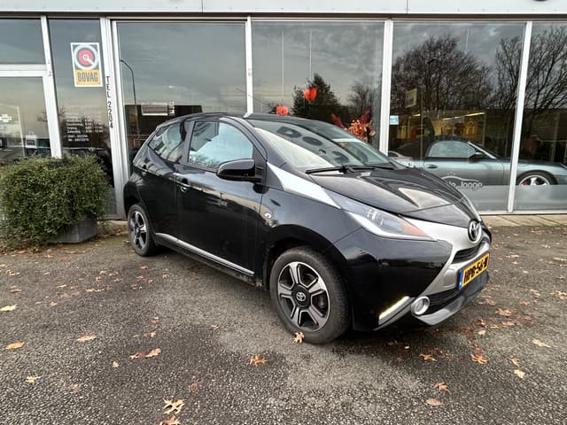 Toyota Aygo 1.0 VVT.i X-clusiv