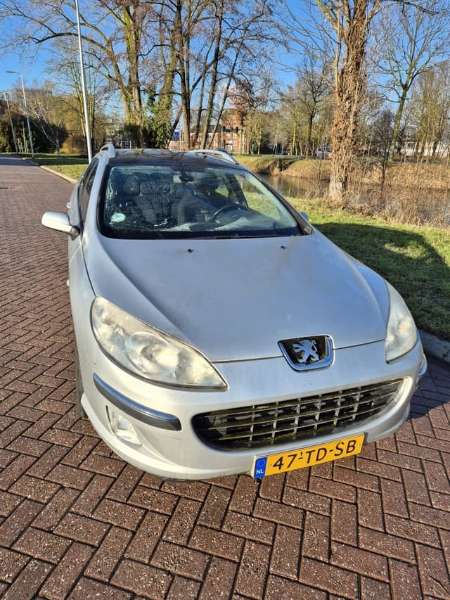 Peugeot 407 SW 2.2 HDiF XS