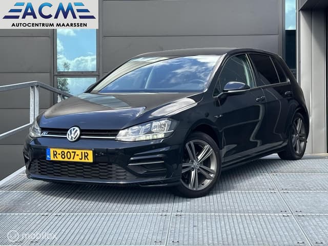 Volkswagen Golf 1.0 TSI Highline Business R