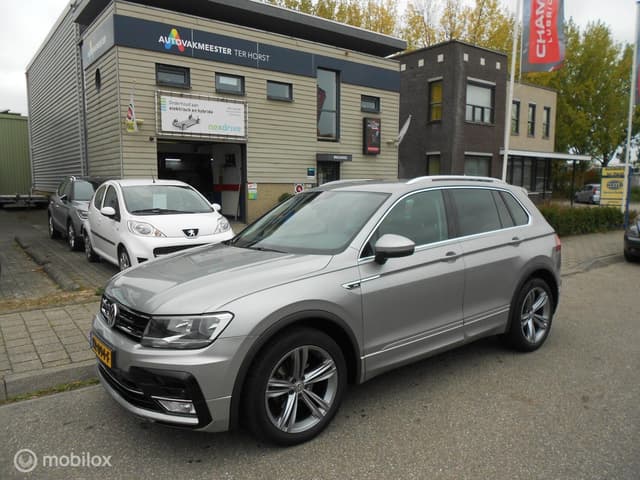 Volkswagen Tiguan 1.4 TSI Connected Series, R-Line, Apple Car Play