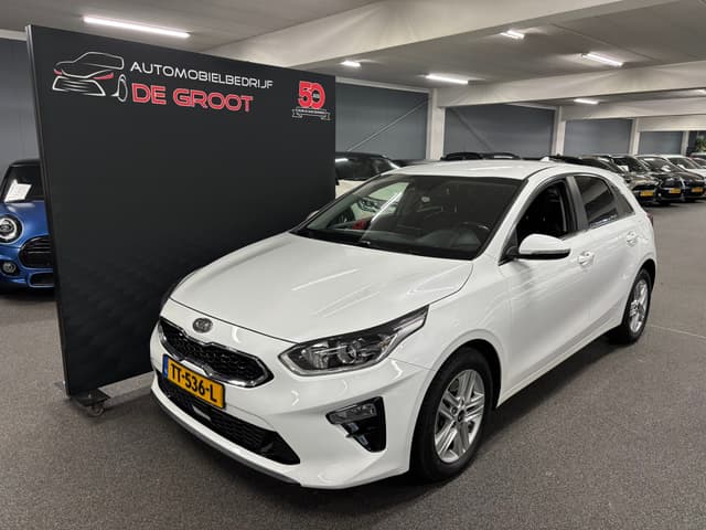 Kia Ceed 1.0 T-GDi DynamicPlusLine met Afneembare Trekhaak, Stoel & Stuurverwarming, Navigatie en Apple/Android Carplay