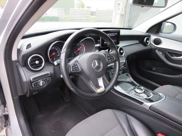 Mercedes-Benz C-Klasse C180 156pk Automaat Led Panoramadak Trekhaak