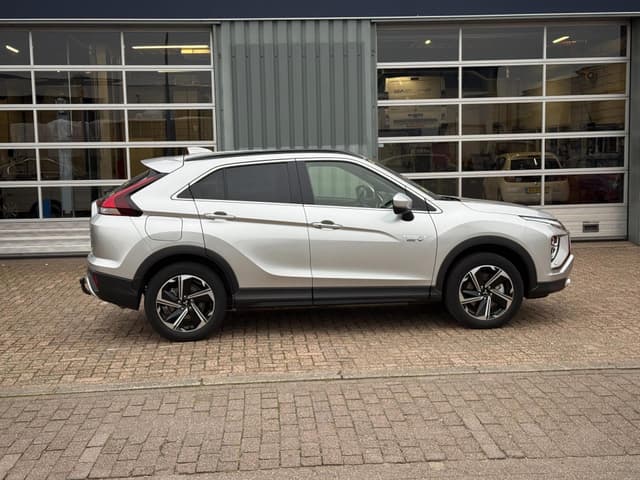 Mitsubishi Eclipse Cross 2.4 PHEV Intense+