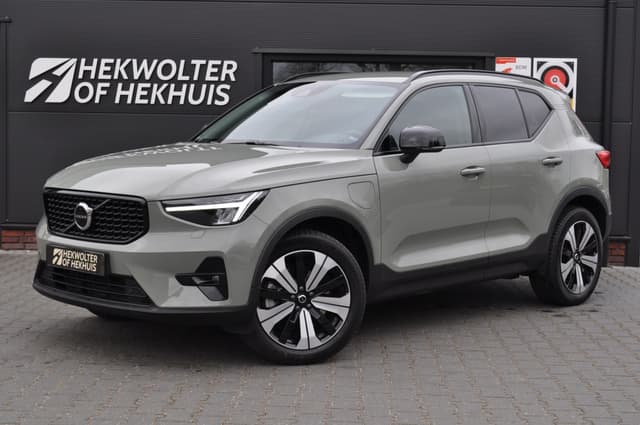 Volvo XC40 T5 263 PK Ultimate Dark Recharge Plug-In | Trekhaak | Panodak |