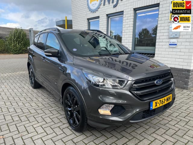 Ford Kuga 1.5 Titanium 4WD / Cruise controle / Climate Controle / Telefoon / Navigatie / Camera / PDC V+A / Trekhaak / Stoelverw.