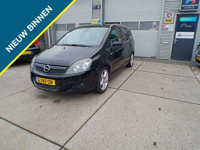Opel Zafira 1.8 Executive