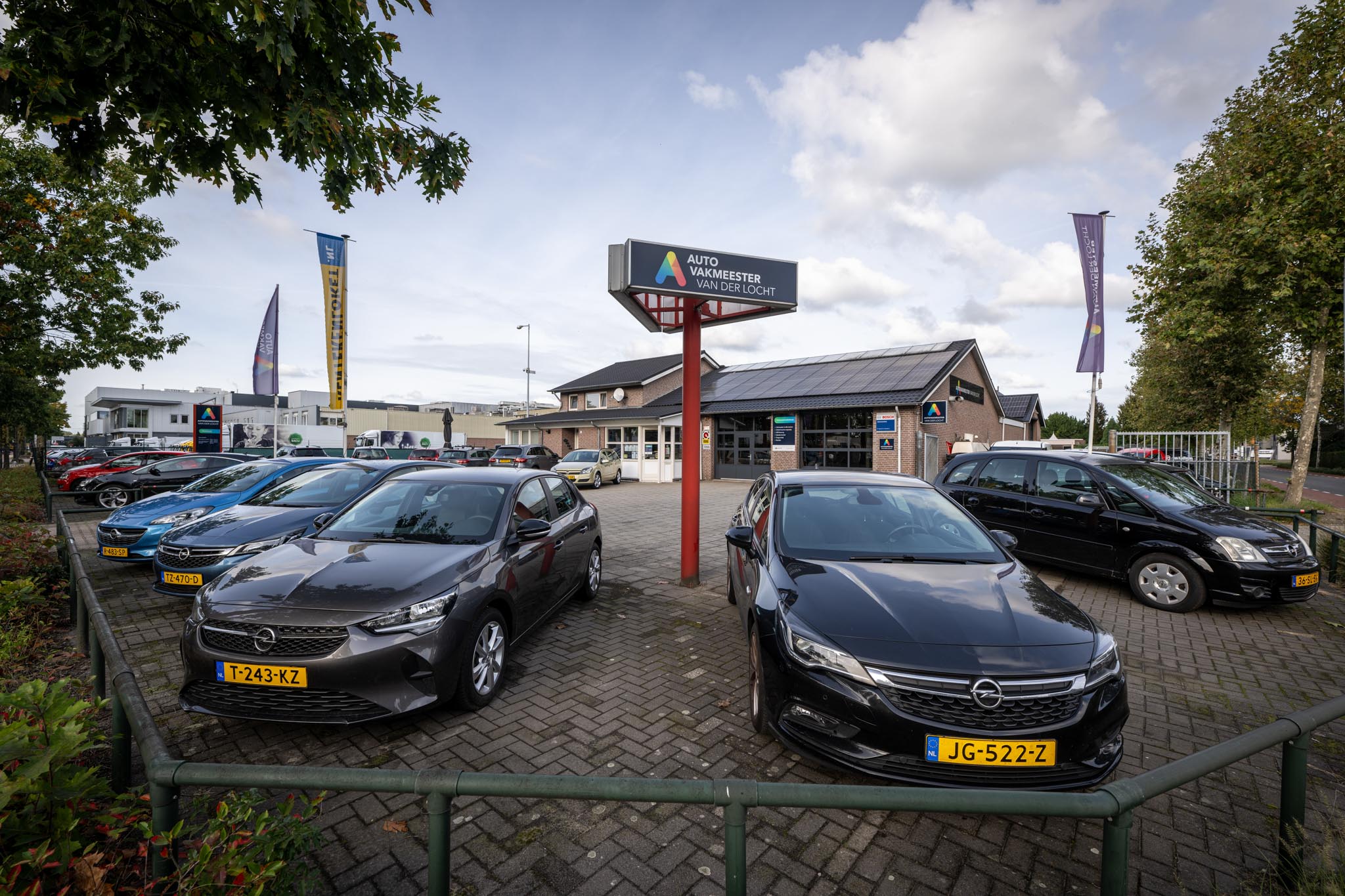 Autovakmeester Van der Locht in Uden