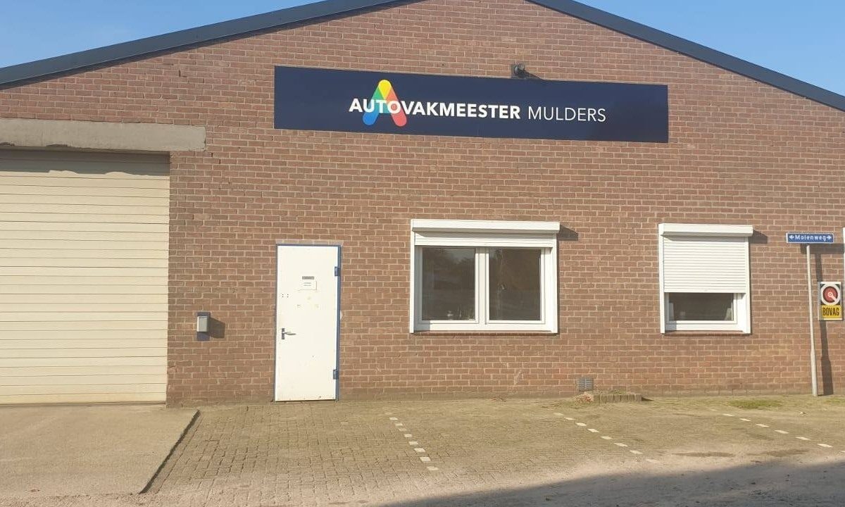 Autovakmeester autobedrijf Mulders in Vierlingsbeek